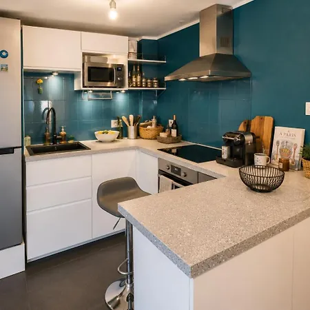 Charming 40 M2, 10th *